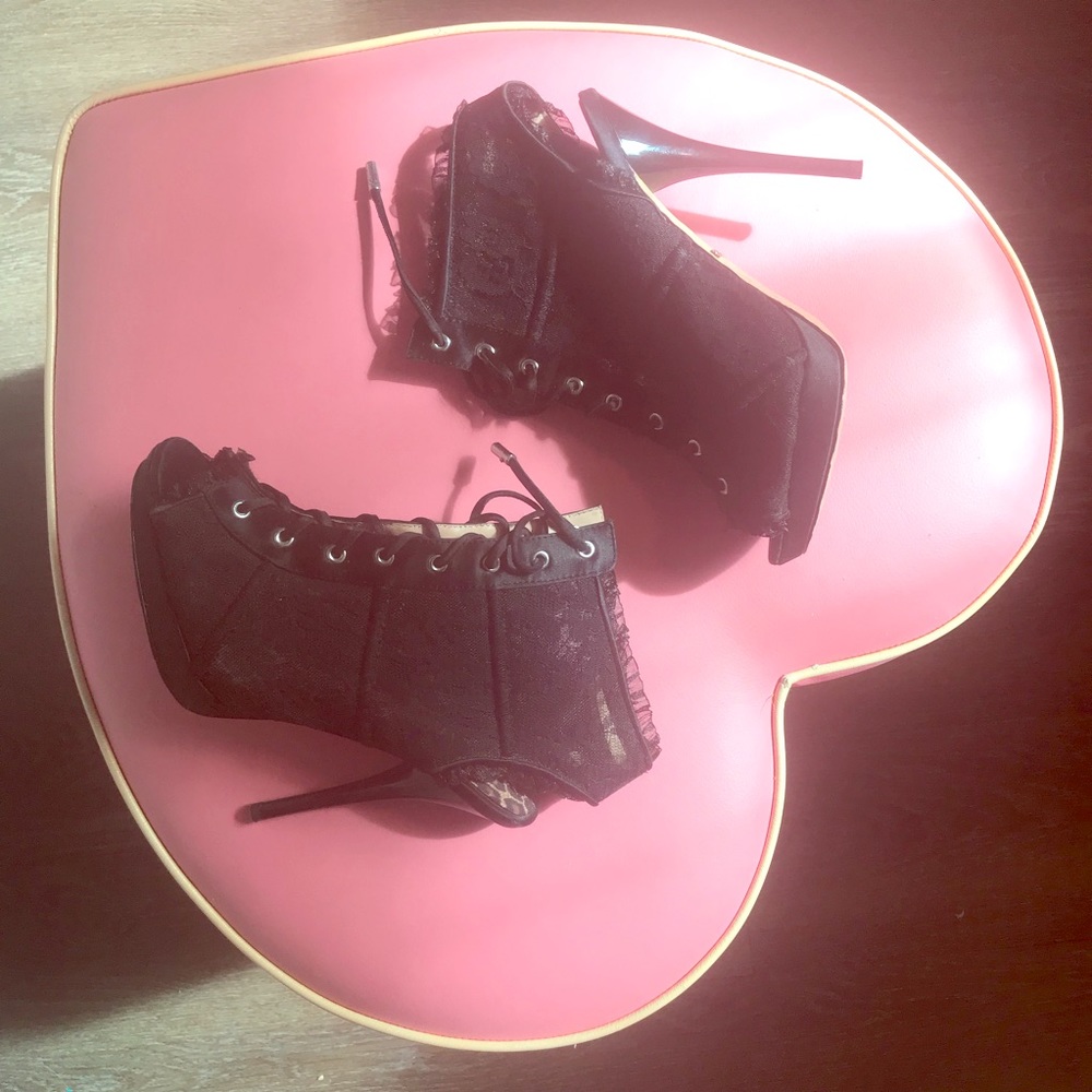 Betsey Johnson lace bootie